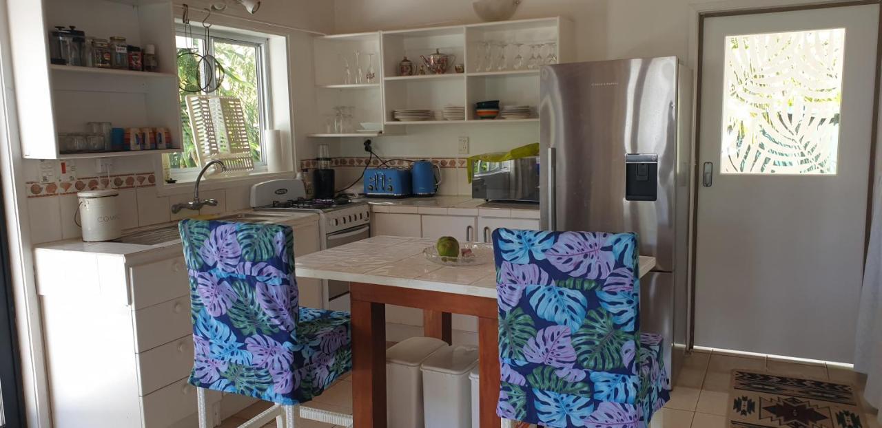 Are Tamareni 2Br Beach Cottage Or River Studio Avarua Oda fotoğraf