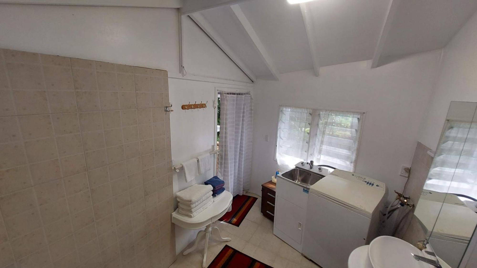Are Tamareni 2Br Beach Cottage Or River Studio Avarua Oda fotoğraf